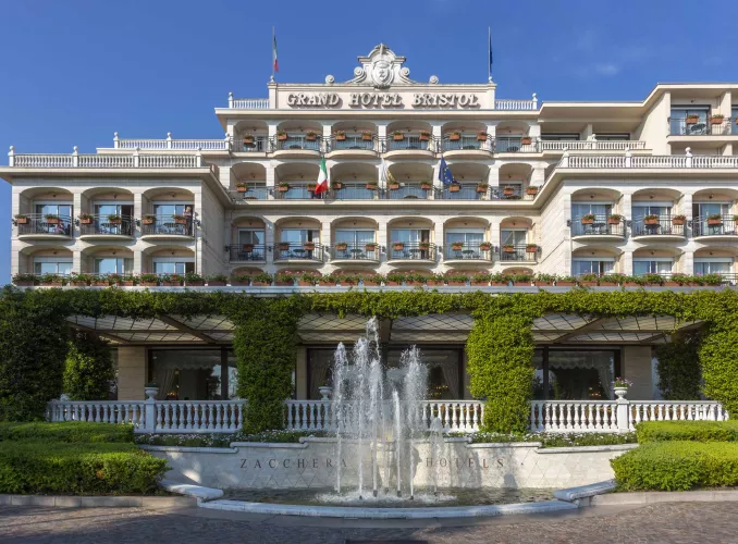 Fronte Hotel Bristol Stresa